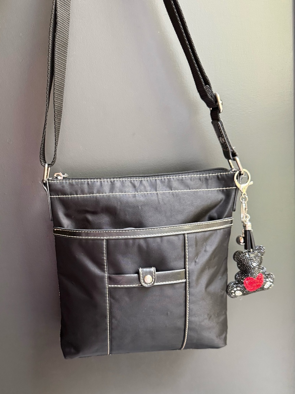 Y2K Nine West Utility Black Nylon
Crossbody Bag + Rhinestone Teddy Bear Charm 🧸